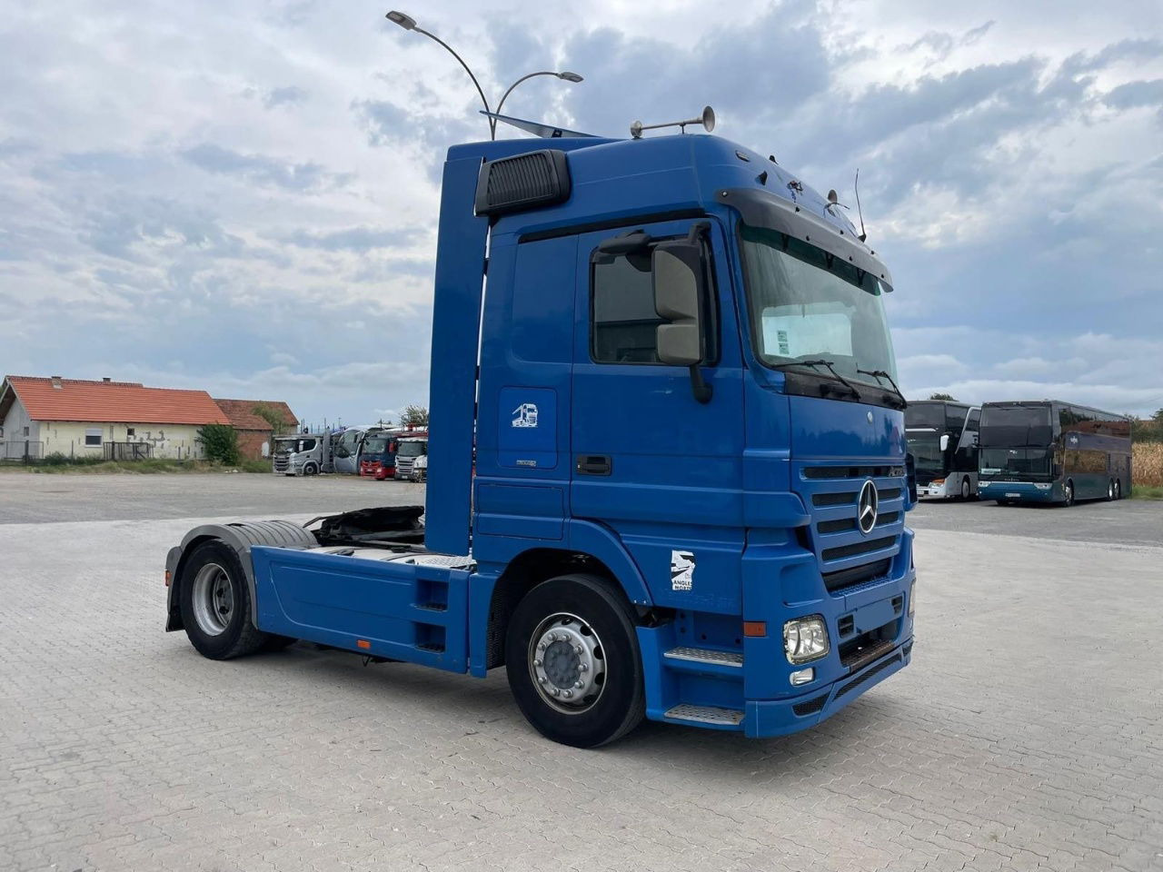 Mercedes-Benz Actros 1844 4x2 tractor unit - retarder - Влекач: снимка 3 Mercedes-Benz Actros 1844 4x2 tractor unit - retarder - Влекач: снимка 3