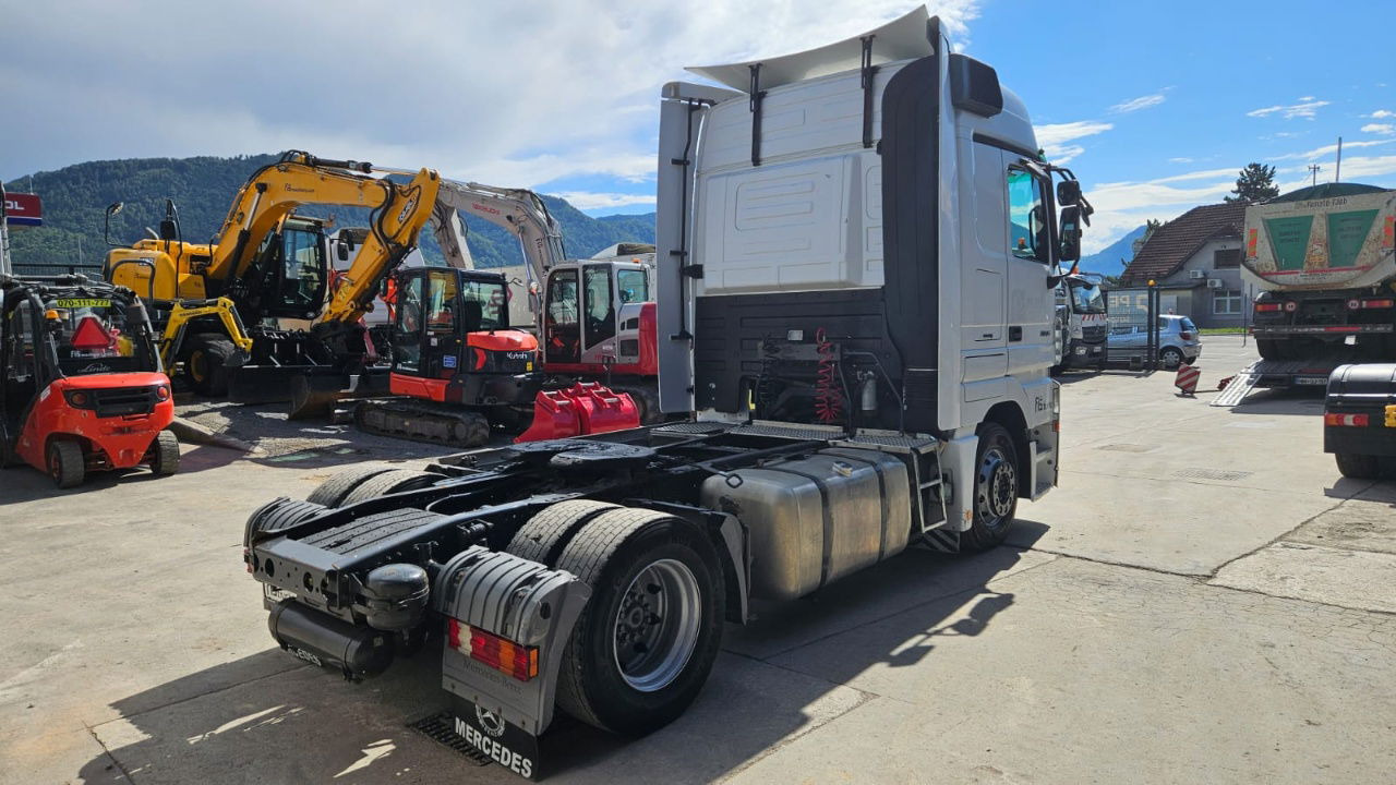 Mercedes-Benz Actros 1844 LS 4x2 tractor unit - Влекач: снимка 5 Mercedes-Benz Actros 1844 LS 4x2 tractor unit - Влекач: снимка 5