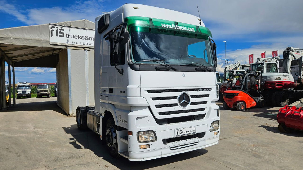 Mercedes-Benz Actros 1844 LS 4x2 tractor unit - Влекач: снимка 3 Mercedes-Benz Actros 1844 LS 4x2 tractor unit - Влекач: снимка 3