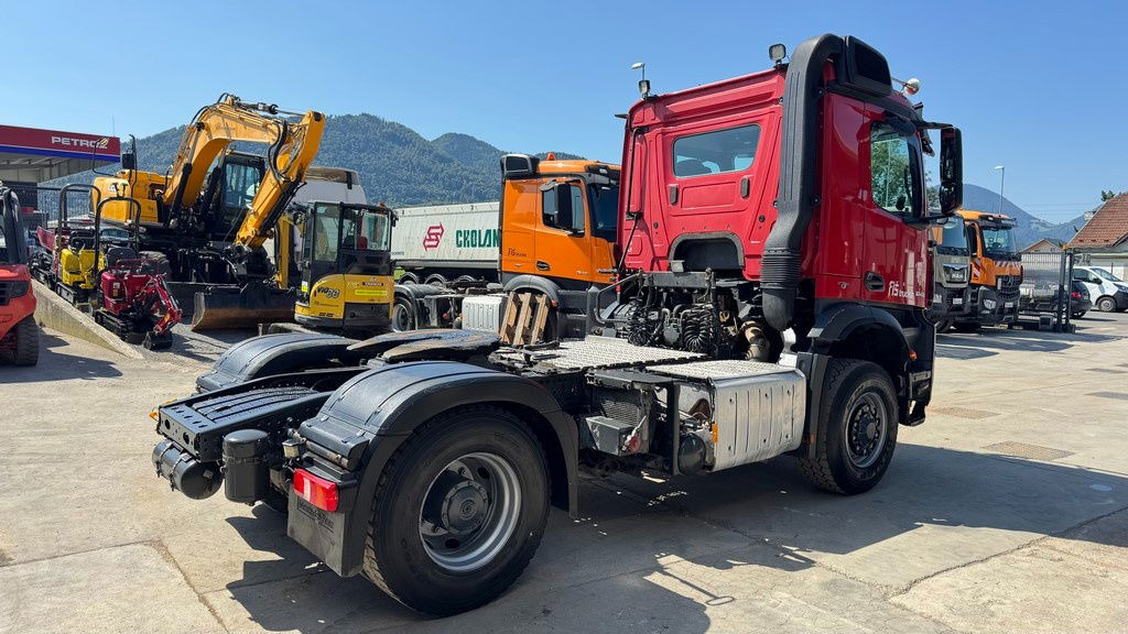 Mercedes-Benz Arocs 1845 HAD 4X4 tractor unit - tipp. hydr. - Влекач: снимка 5 Mercedes-Benz Arocs 1845 HAD 4X4 tractor unit - tipp. hydr. - Влекач: снимка 5