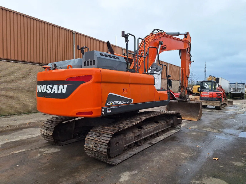 Doosan DX235NLC-5 - Верижен багер: снимка 4 Doosan DX235NLC-5 - Верижен багер: снимка 4