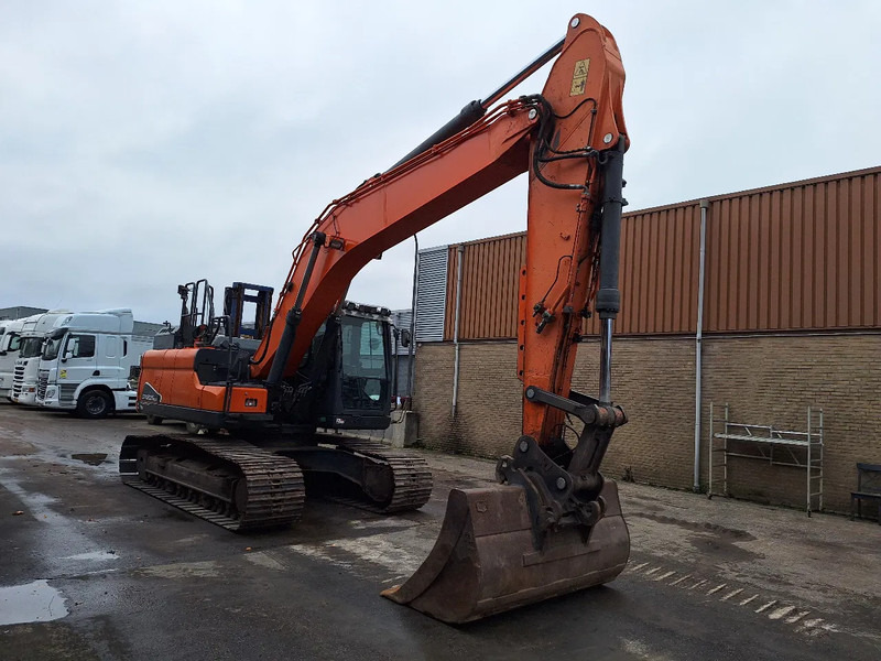 Doosan DX235NLC-5 - Верижен багер: снимка 3 Doosan DX235NLC-5 - Верижен багер: снимка 3