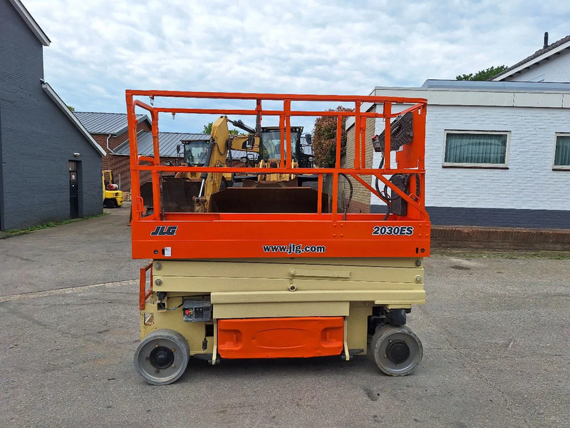 JLG 2030 ES - Ножична работна платформа: снимка 1 JLG 2030 ES - Ножична работна платформа: снимка 1