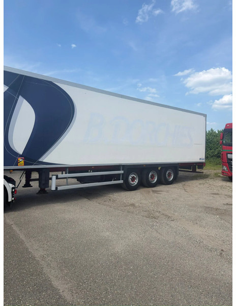 Lecitrailer LTF-3ES - Затворена каросерия полуремарке: снимка 2 Lecitrailer LTF-3ES - Затворена каросерия полуремарке: снимка 2