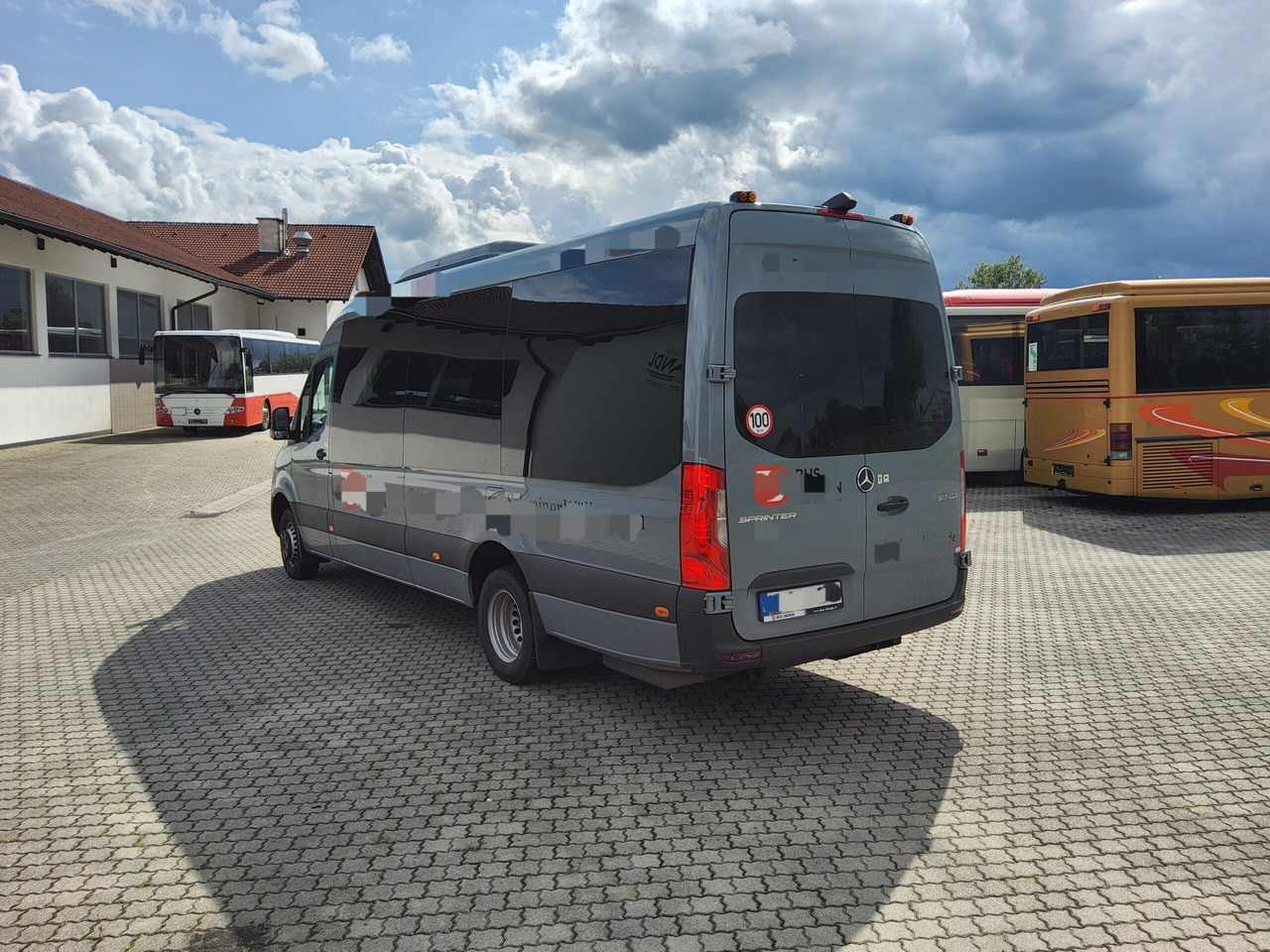 Mercedes Benz 517 cdi BusDesign Comfort 19+1+1 Schlafsitze / USB / Klima / Automatik - Микробус, Пътнически бус: снимка 3 Mercedes Benz 517 cdi BusDesign Comfort 19+1+1 Schlafsitze / USB / Klima / Automatik - Микробус, Пътнически бус: снимка 3