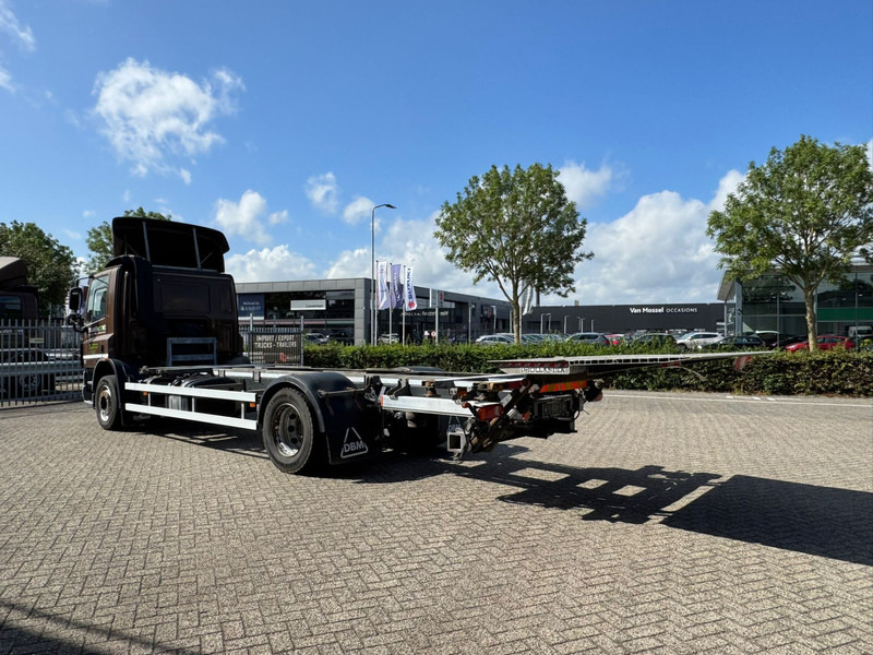 DAF CF65 220 - Контейнеровоз/ Сменна каросерия камион: снимка 3 DAF CF65 220 - Контейнеровоз/ Сменна каросерия камион: снимка 3