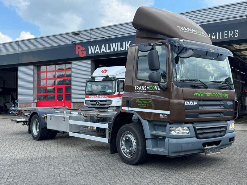 DAF CF65 220 - Шаси кабина: снимка 1 DAF CF65 220 - Шаси кабина: снимка 1