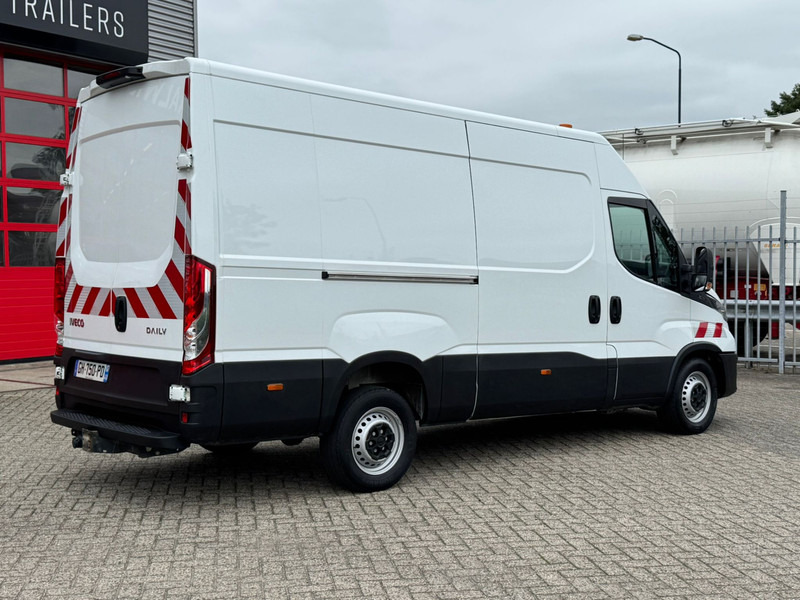 Iveco Daily 35S14 Voice Alicia Spraakassistent Voice - Товарен бус: снимка 4 Iveco Daily 35S14 Voice Alicia Spraakassistent Voice - Товарен бус: снимка 4