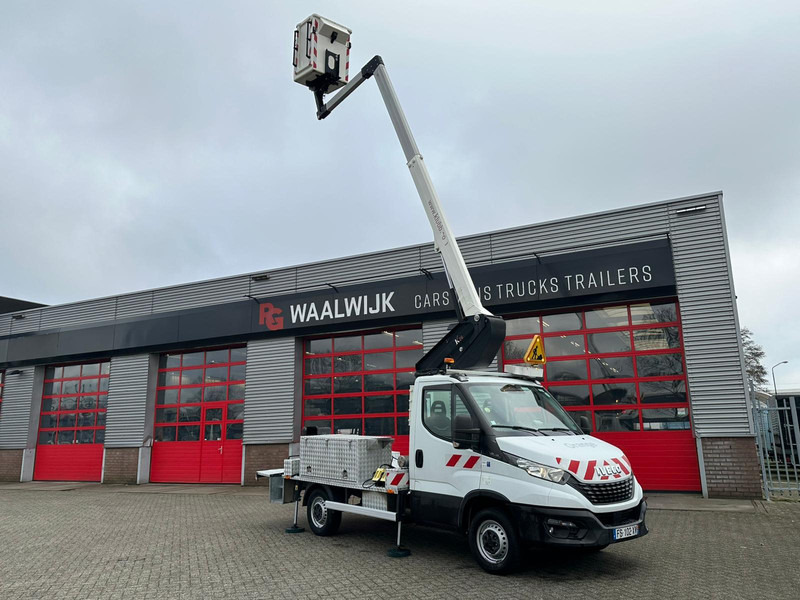 Iveco Daily 35S14 APK 29-08-2026, 4x gestempeld Km 64.779 - Лекотоварен автомобил: снимка 3 Iveco Daily 35S14 APK 29-08-2026, 4x gestempeld Km 64.779 - Лекотоварен автомобил: снимка 3