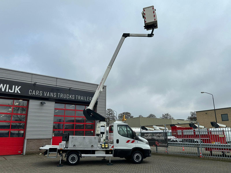 Iveco Daily 35S14 APK 29-08-2026, 4x gestempeld Km 64.779 - Лекотоварен автомобил: снимка 2 Iveco Daily 35S14 APK 29-08-2026, 4x gestempeld Km 64.779 - Лекотоварен автомобил: снимка 2