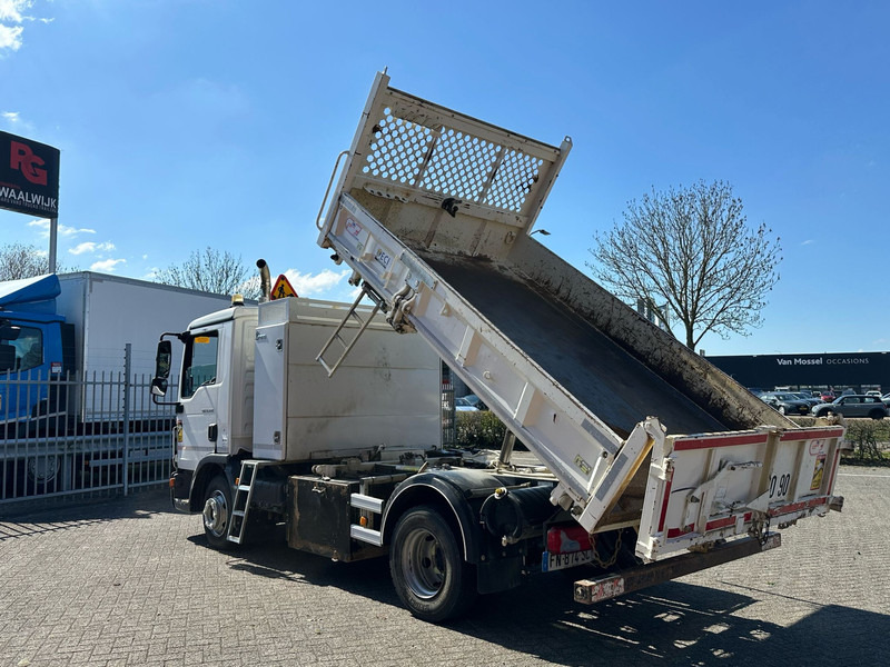MAN TGL 8.220 2 sides tipper Kipper - Самосвал камион: снимка 4 MAN TGL 8.220 2 sides tipper Kipper - Самосвал камион: снимка 4