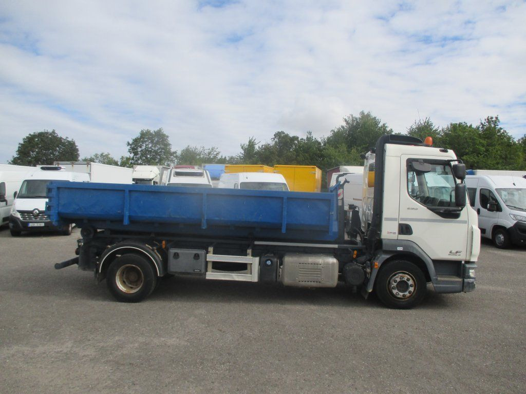 DAF LF 12.250 - Мултилифт с кука камион: снимка 5 DAF LF 12.250 - Мултилифт с кука камион: снимка 5