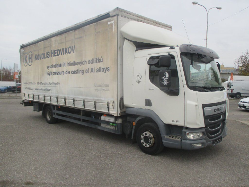 DAF LF 12.260 - Камион с брезент: снимка 2 DAF LF 12.260 - Камион с брезент: снимка 2