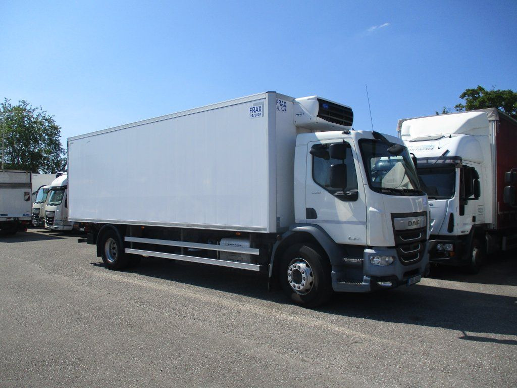 DAF LF 18.260 DAF LF 18.260 Xarios 600 - Рефрижератор камион: снимка 2 DAF LF 18.260 DAF LF 18.260 Xarios 600 - Рефрижератор камион: снимка 2