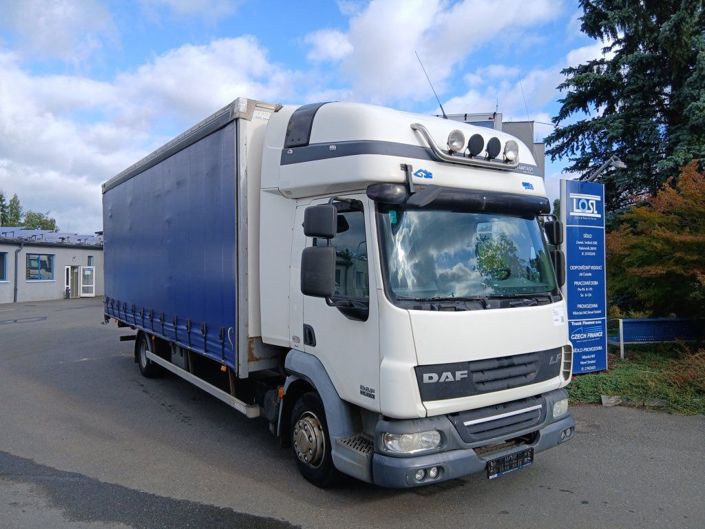 DAF LF45.220 EURO 4 - Камион с брезент: снимка 2 DAF LF45.220 EURO 4 - Камион с брезент: снимка 2