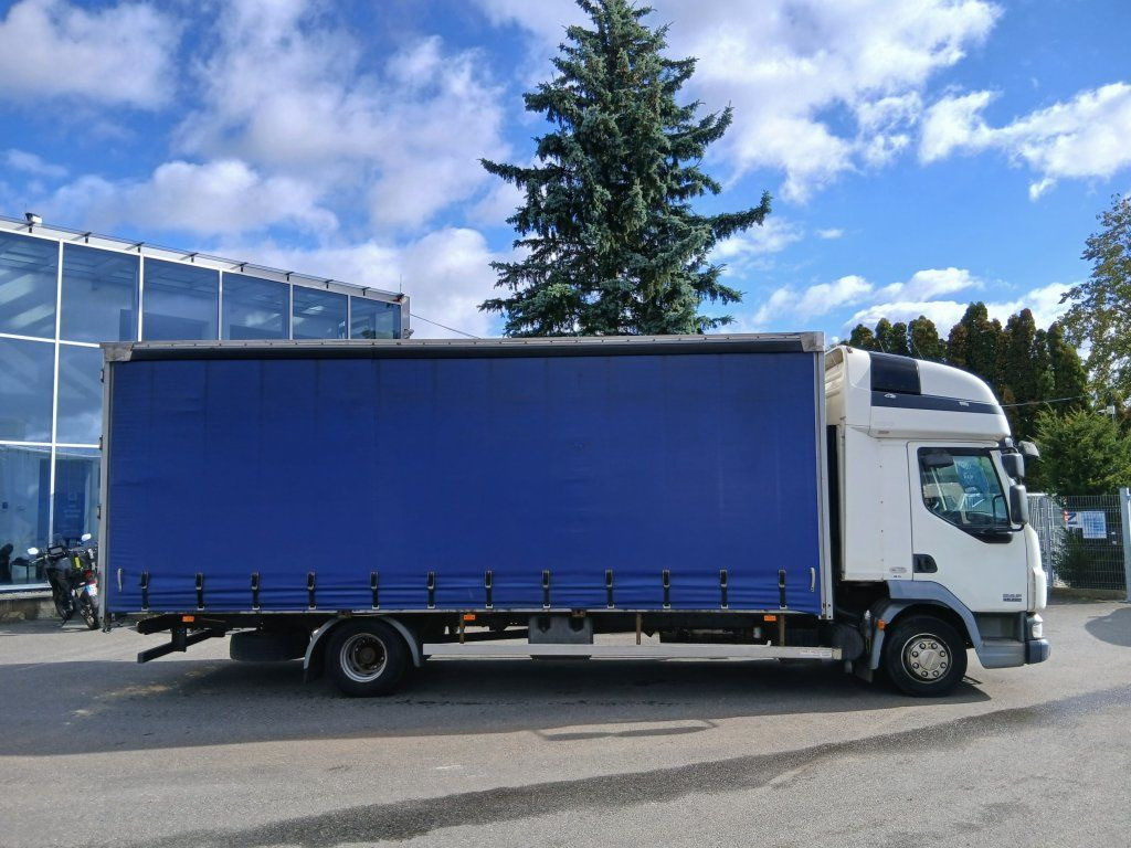 DAF LF45.220 EURO 4 - Камион с брезент: снимка 3 DAF LF45.220 EURO 4 - Камион с брезент: снимка 3
