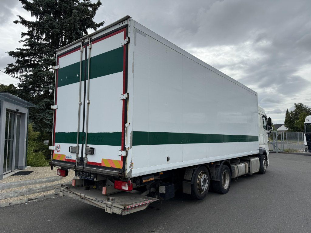 DAF XF460 6x2 EURO 6 - Камион фургон: снимка 4 DAF XF460 6x2 EURO 6 - Камион фургон: снимка 4