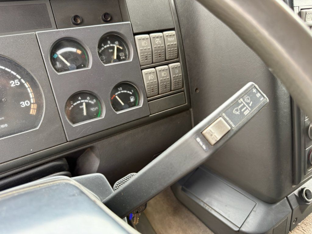 Лизинг на  Iveco 190E35 EURO 1 Kran PM10 Iveco 190E35 EURO 1 Kran PM10: снимка 17