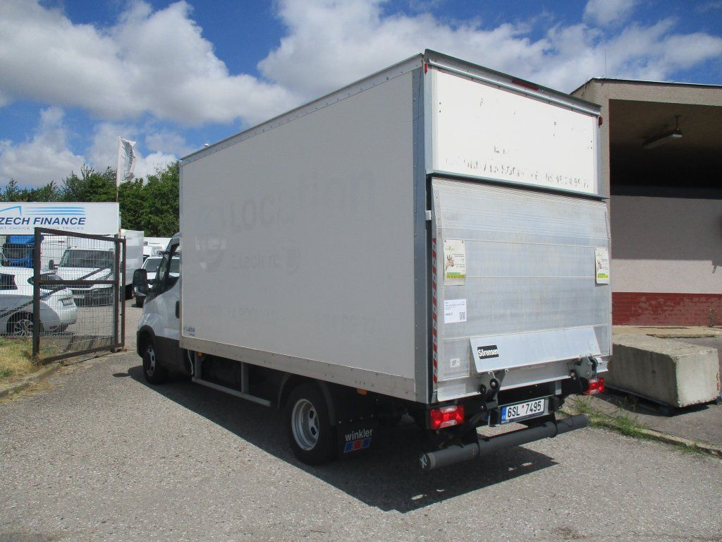 Лекотоварен автомобил фургон Iveco 35C16 Daily 3,0l: снимка 10