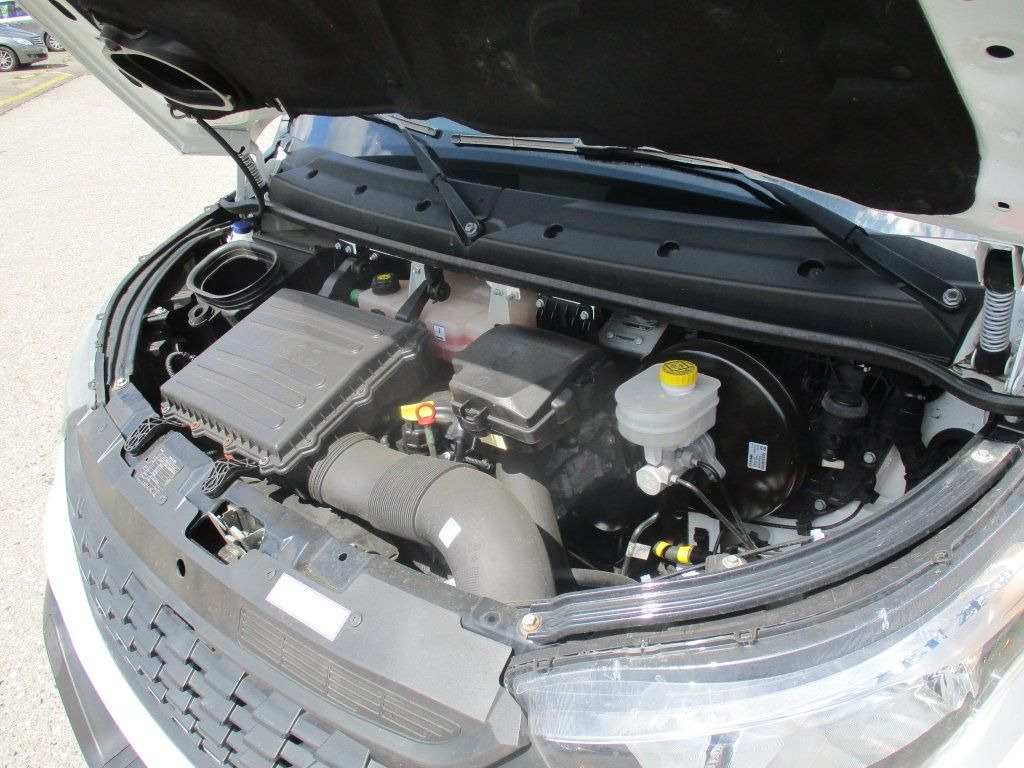 Лекотоварен автомобил фургон Iveco 35C16 Daily 3,0l: снимка 19