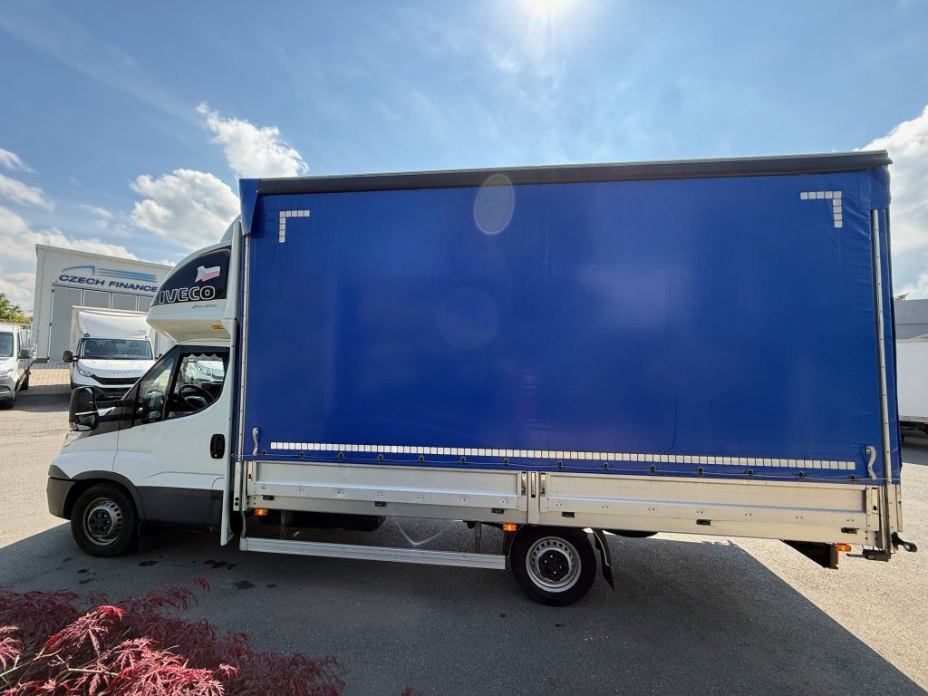 Брезентов бус Iveco 35S18 Daily: снимка 6