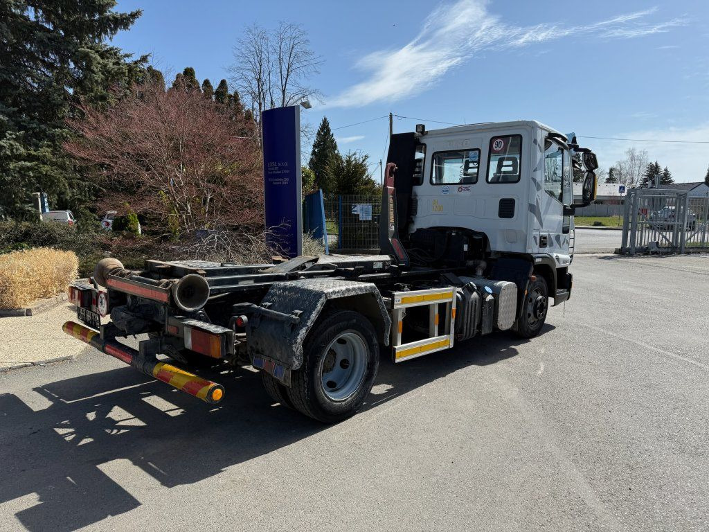 Iveco 75E18 EURO 4 - Мултилифт с кука камион: снимка 4 Iveco 75E18 EURO 4 - Мултилифт с кука камион: снимка 4
