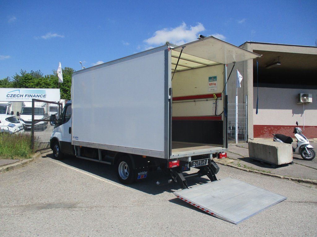 Лекотоварен автомобил фургон Iveco Daily 35C16 3.0: снимка 12 Лекотоварен автомобил фургон Iveco Daily 35C16 3.0: снимка 12