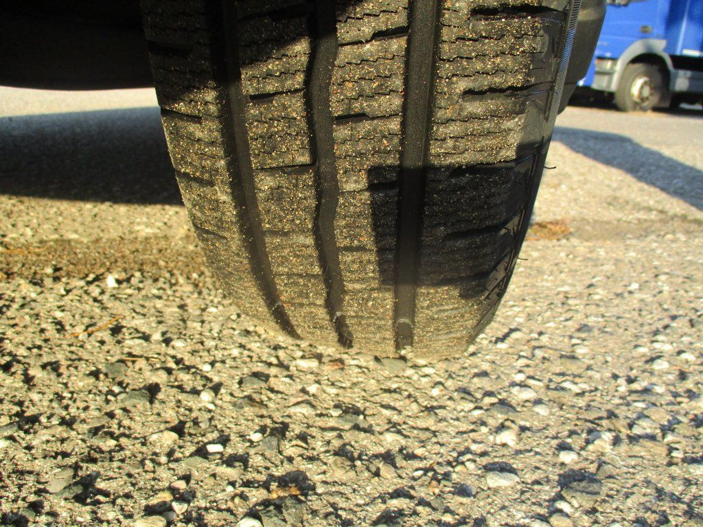 Iveco Daily 35C16 - Лекотоварен автомобил фургон: снимка 4 Iveco Daily 35C16 - Лекотоварен автомобил фургон: снимка 4