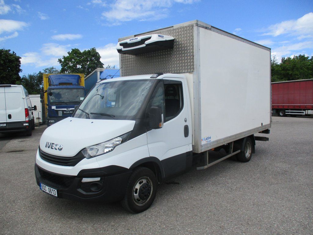Iveco Daily 35C16 Dhollandia - Хладилен бус: снимка 1 Iveco Daily 35C16 Dhollandia - Хладилен бус: снимка 1