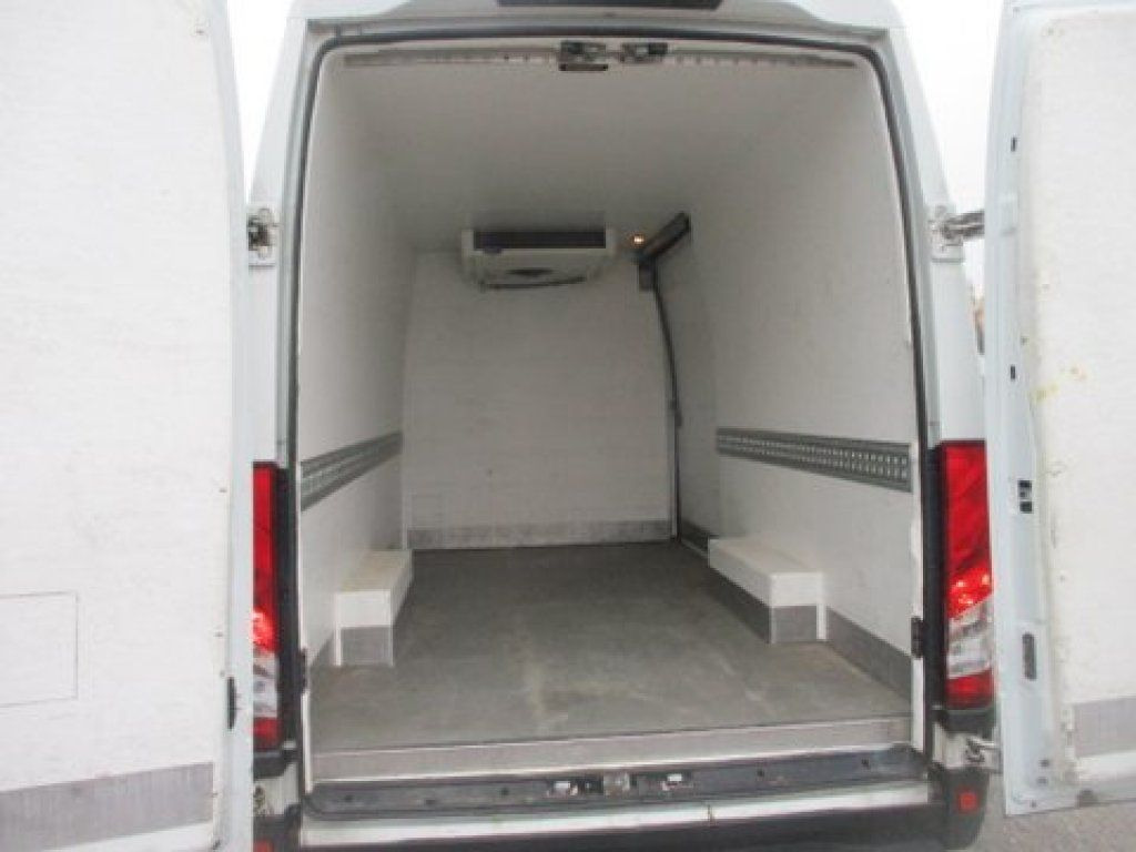 Iveco Daily 35S15V - Товарен бус: снимка 3 Iveco Daily 35S15V - Товарен бус: снимка 3