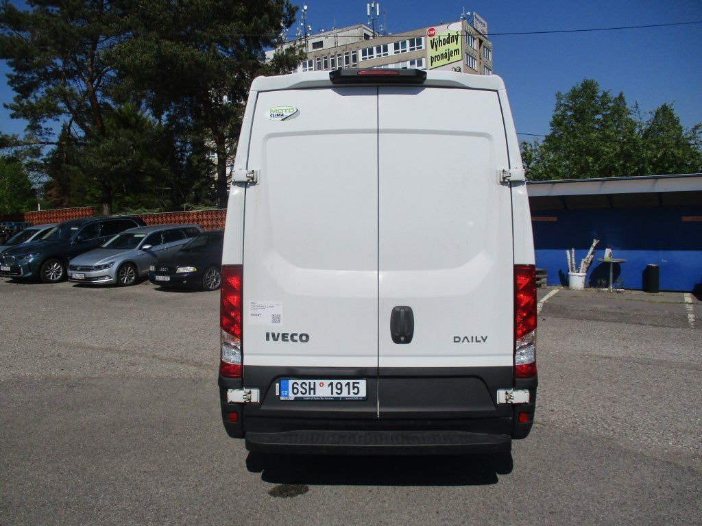 Хладилен бус Iveco Daily 35S16 2.3L: снимка 9