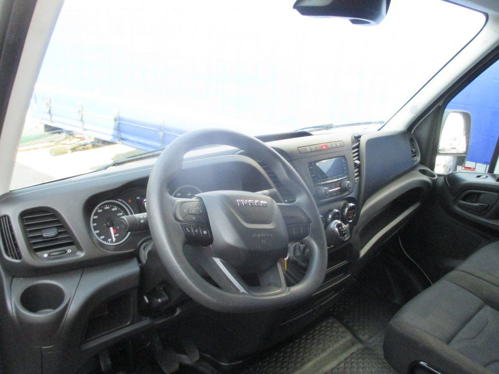 Хладилен бус Iveco Daily 35S16 2.3L: снимка 18