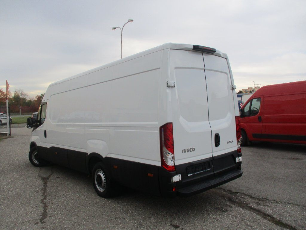 Iveco Daily 35S16 - Товарен бус: снимка 4 Iveco Daily 35S16 - Товарен бус: снимка 4