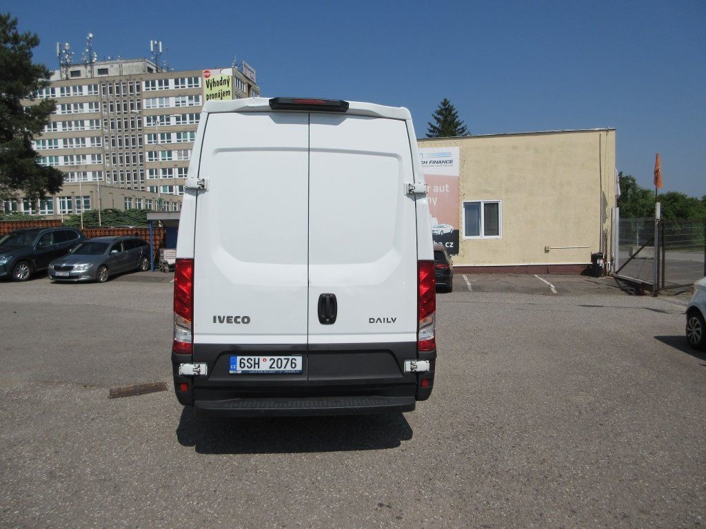 Iveco Daily 35S16 - Товарен бус: снимка 5 Iveco Daily 35S16 - Товарен бус: снимка 5