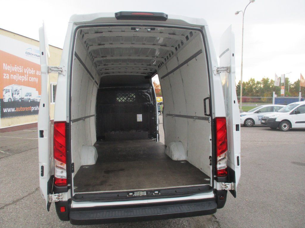 Iveco Daily 35S16 - Товарен бус: снимка 5 Iveco Daily 35S16 - Товарен бус: снимка 5
