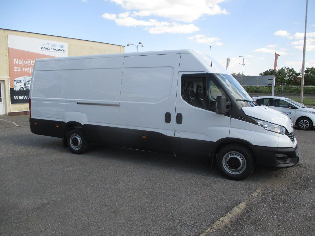 Iveco Daily 35S16 - Товарен бус: снимка 4 Iveco Daily 35S16 - Товарен бус: снимка 4