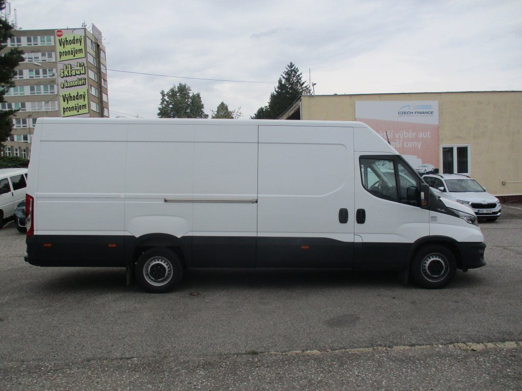 Iveco Daily 35S16 - Товарен бус: снимка 4 Iveco Daily 35S16 - Товарен бус: снимка 4
