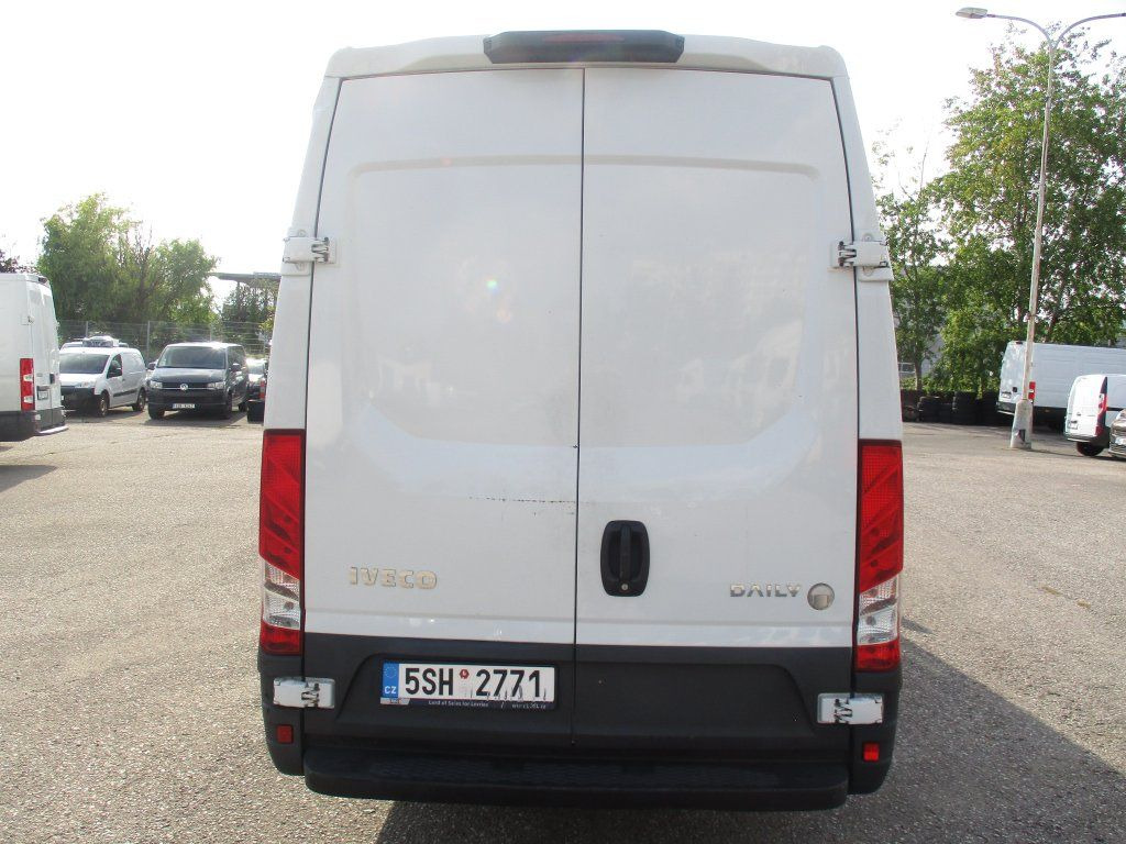 Iveco Daily 35S16 - Товарен бус: снимка 5 Iveco Daily 35S16 - Товарен бус: снимка 5