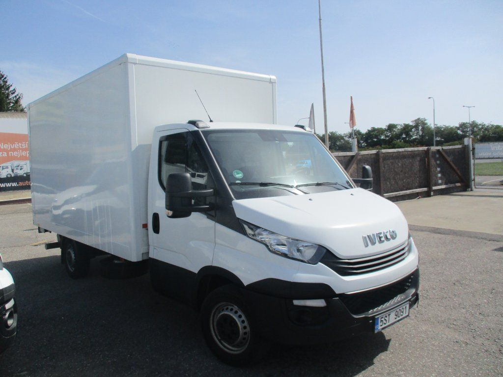 Iveco Daily 35S16 - Лекотоварен автомобил фургон: снимка 2 Iveco Daily 35S16 - Лекотоварен автомобил фургон: снимка 2