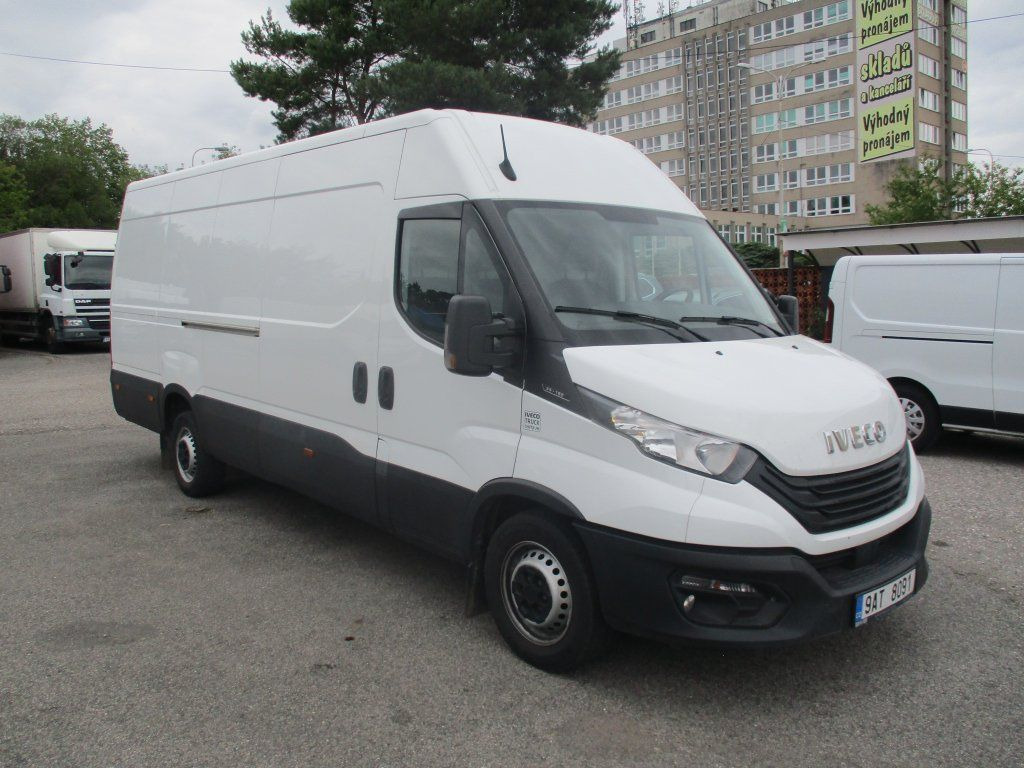 Iveco Daily 35S16 - Товарен бус: снимка 3 Iveco Daily 35S16 - Товарен бус: снимка 3