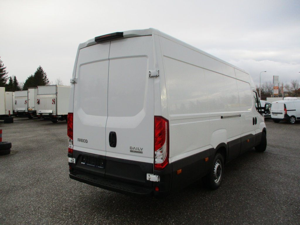 Iveco Daily 35S16 Hi Matic - Товарен бус: снимка 3 Iveco Daily 35S16 Hi Matic - Товарен бус: снимка 3