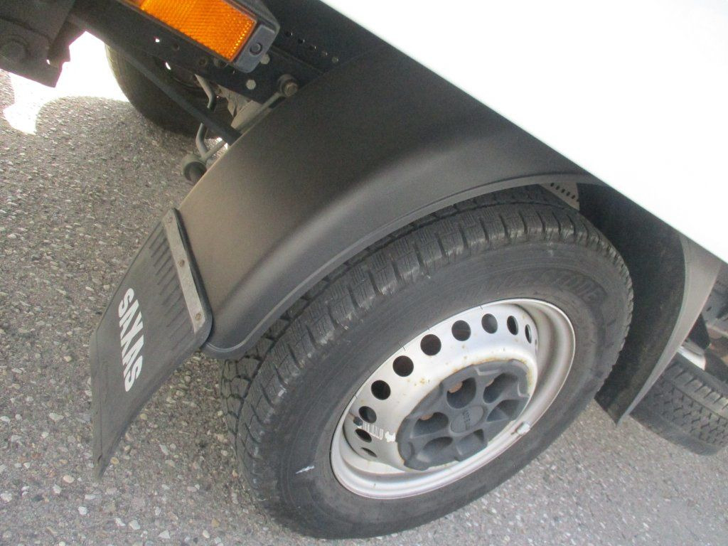 Лекотоварен автомобил фургон Iveco Daily 35S16 mit LBW: снимка 6