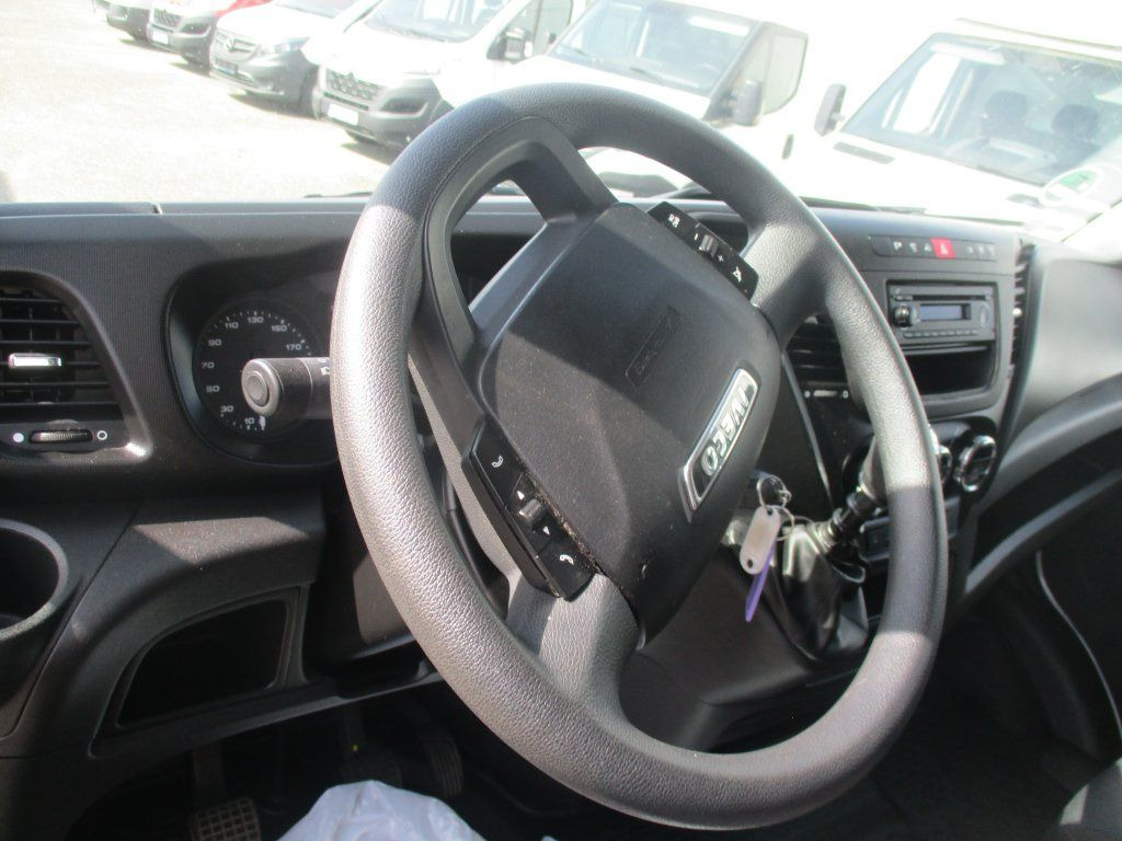 Лекотоварен автомобил фургон Iveco Daily 35S16 mit LBW: снимка 12