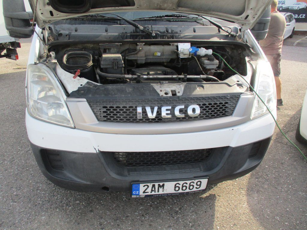 Iveco Daily 50C15 Carrier 350 - Хладилен бус: снимка 3 Iveco Daily 50C15 Carrier 350 - Хладилен бус: снимка 3