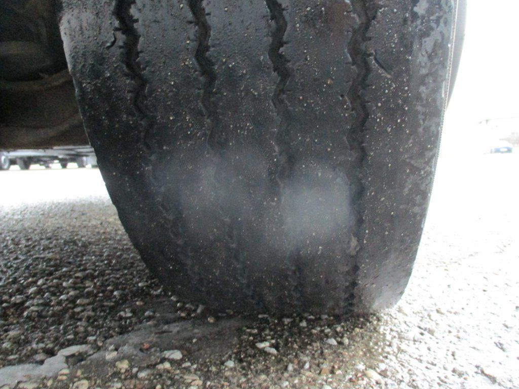 Мултилифт с кука камион Iveco Eurocargo 140E22: снимка 10 Мултилифт с кука камион Iveco Eurocargo 140E22: снимка 10