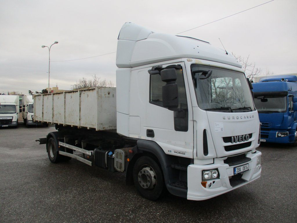 Мултилифт с кука камион Iveco Eurocargo 140E22: снимка 6 Мултилифт с кука камион Iveco Eurocargo 140E22: снимка 6