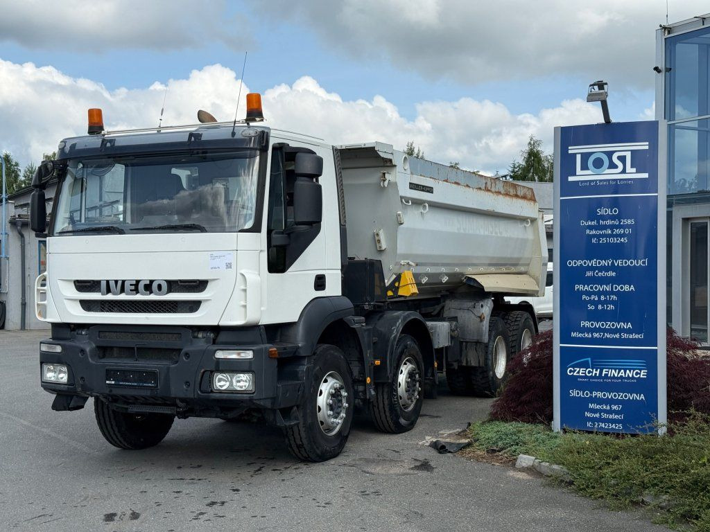 Iveco Trakker 410 S1 8x4 - Самосвал камион: снимка 1 Iveco Trakker 410 S1 8x4 - Самосвал камион: снимка 1