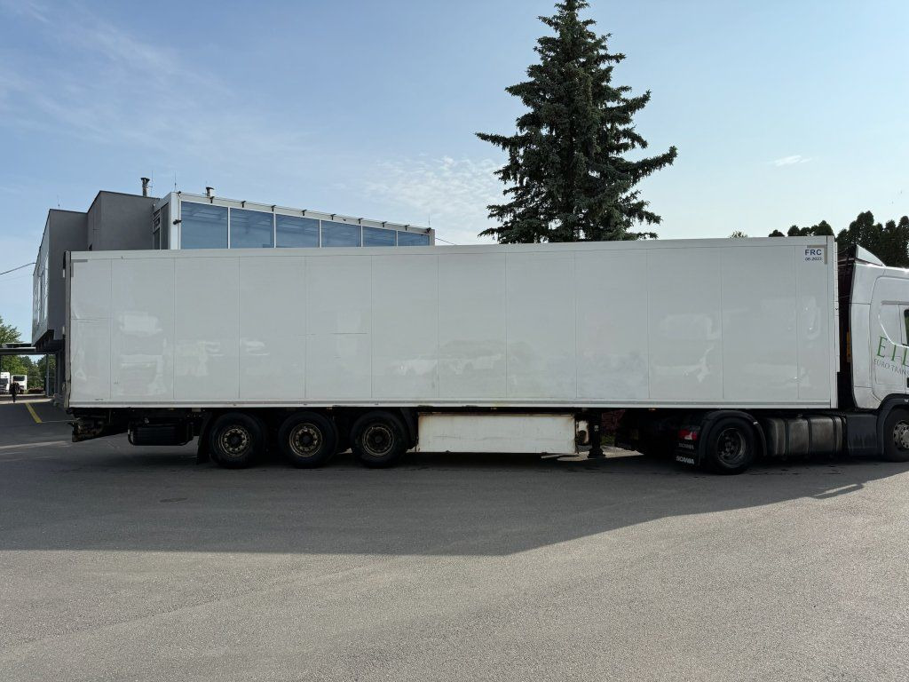 Krone Carrier Vector 1550 DoppelStock - Затворена каросерия полуремарке: снимка 2 Krone Carrier Vector 1550 DoppelStock - Затворена каросерия полуремарке: снимка 2