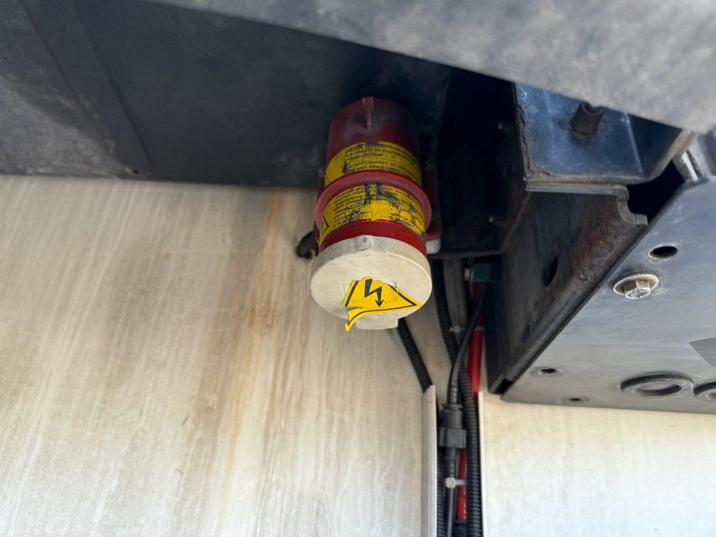 Затворена каросерия полуремарке Lamberet LVF S3 Carrier Maxima 1300: снимка 20 Затворена каросерия полуремарке Lamberet LVF S3 Carrier Maxima 1300: снимка 20