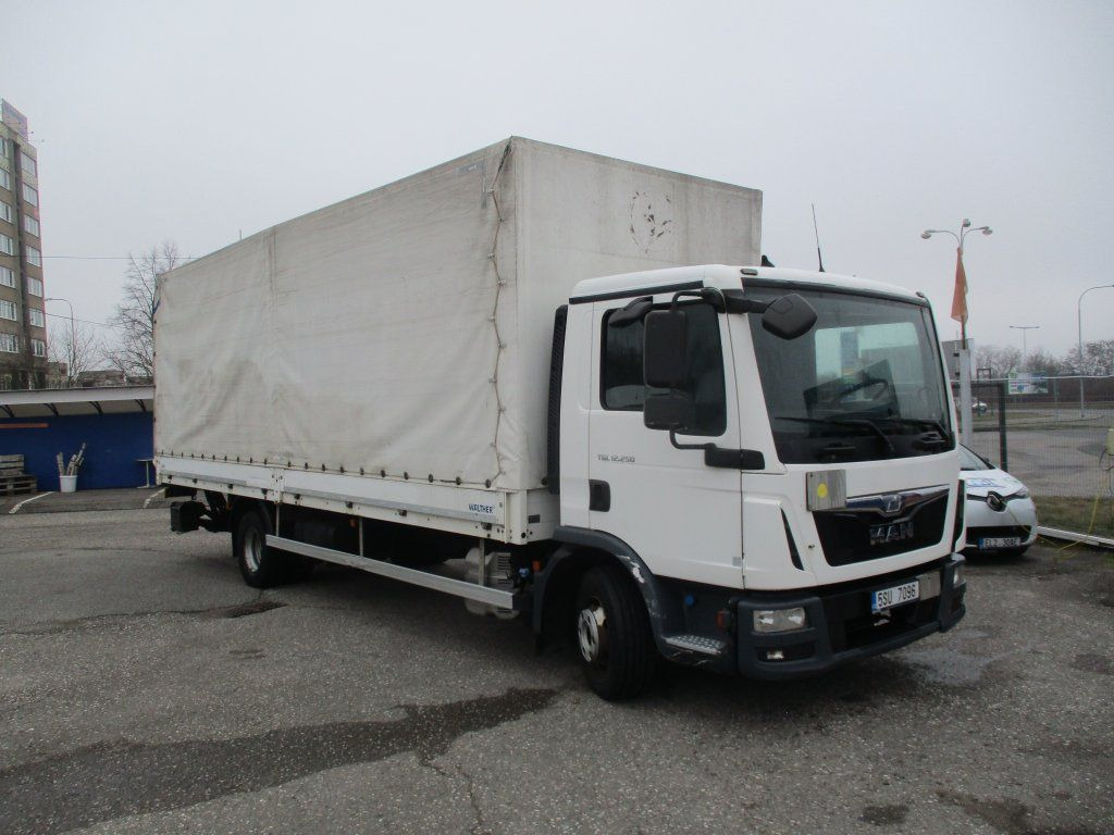 MAN TGL 12.250 - Камион с брезент: снимка 1 MAN TGL 12.250 - Камион с брезент: снимка 1